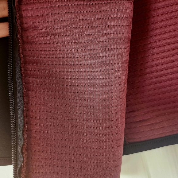 Old Navy Youth Kid US 14-16 Burgundy Black Full-Zip Jacket Back To School Fall - Picture 7 of 8